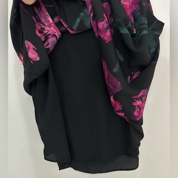 ✨NWT✨ RW&CO. Women’s Floral Print Sleeveless Top- Size Medium - Picture 5 of 9